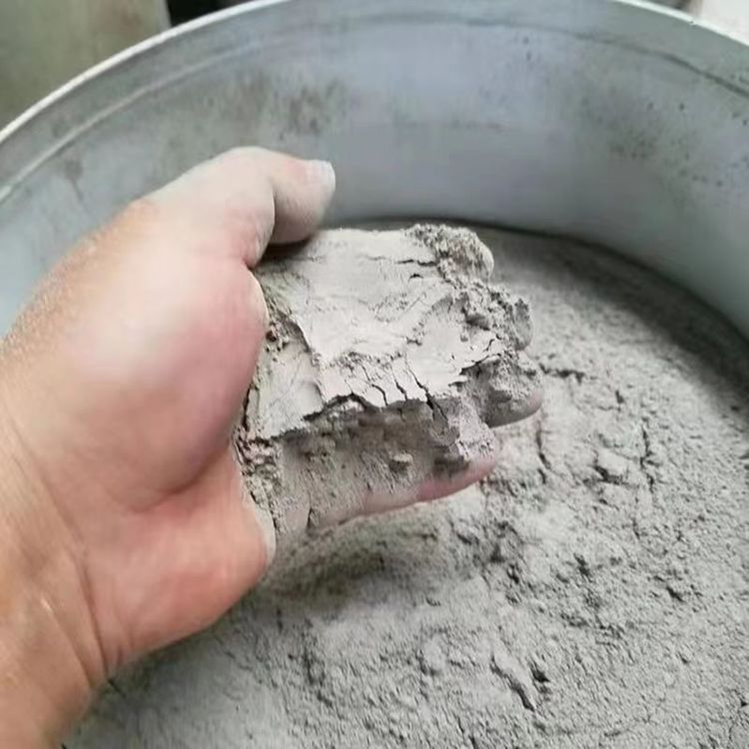 水泥基滲透結(jié)晶型防水涂料